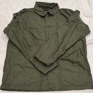 Uniqlo Olive Green Casual Button Down Shirt
